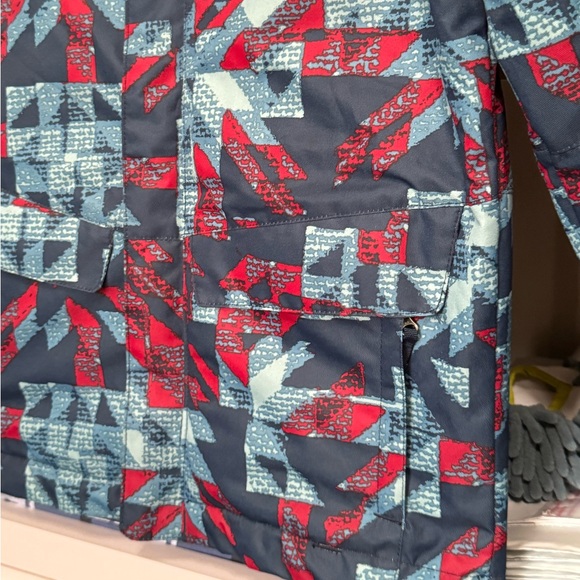 COLUMBIA BOYS WATERPROOF JACKET. ZIP-IN WINDPROOF, ZIPPERED POCKETS JACKET. - Picture 3 of 14